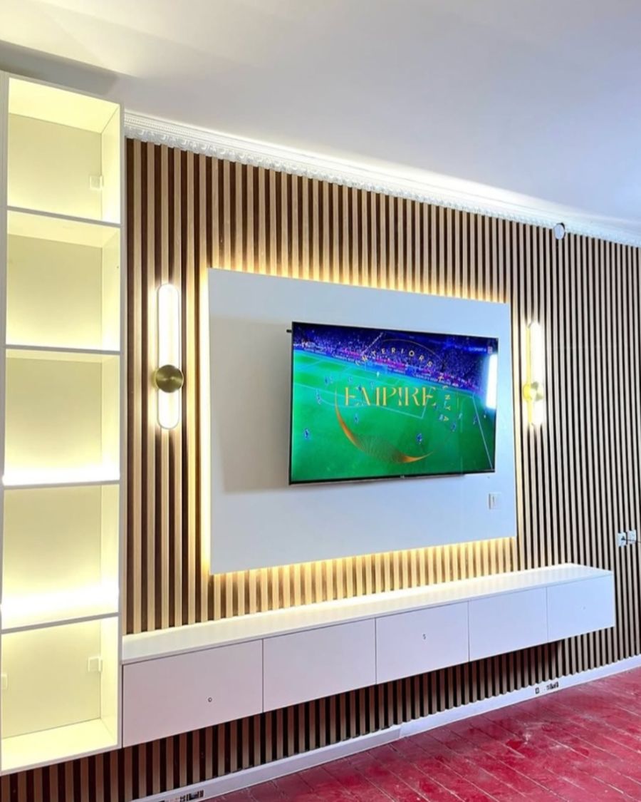 Oak slat wall with backlight and console